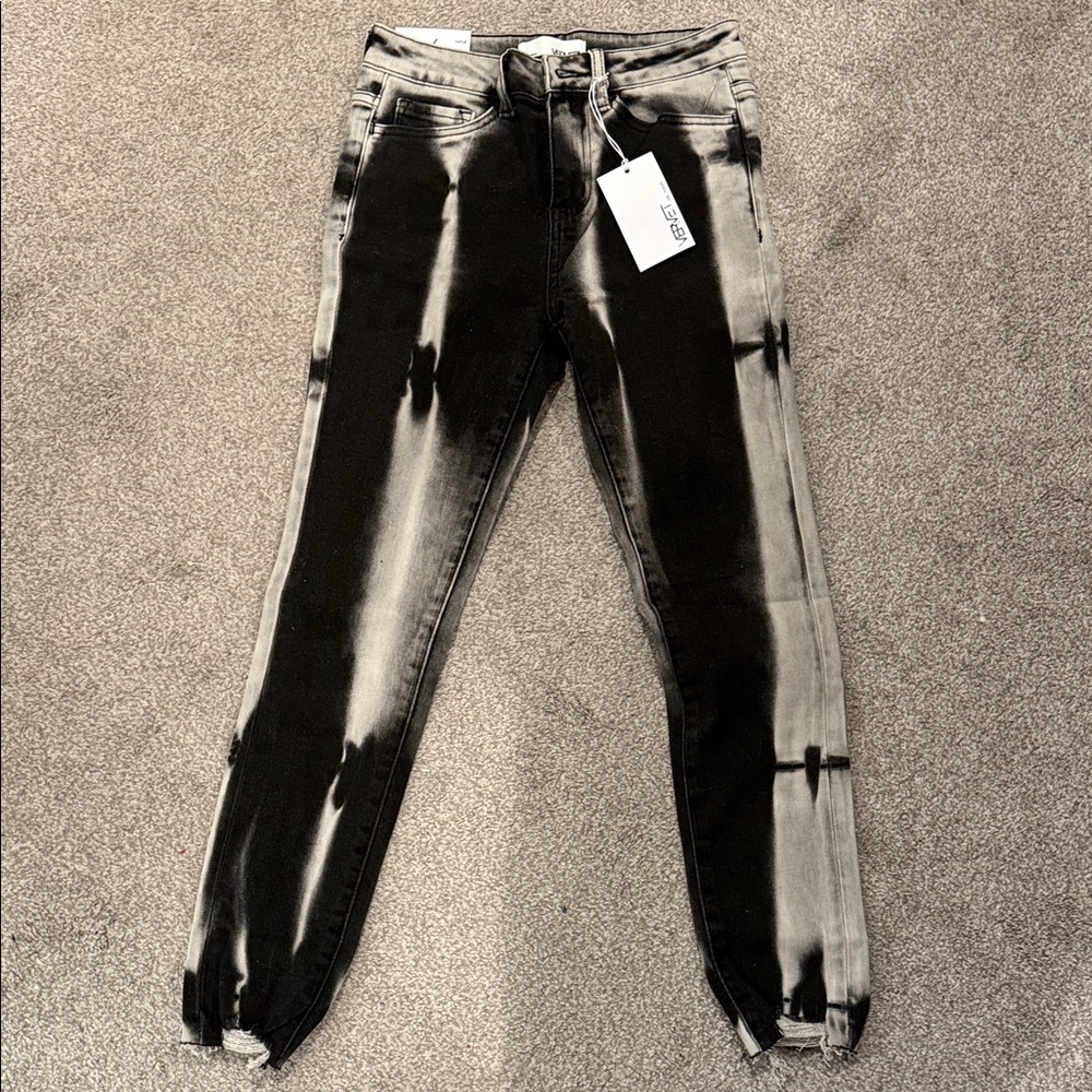 Stylish Black and Gray Tie-Dye Skinny Jeans